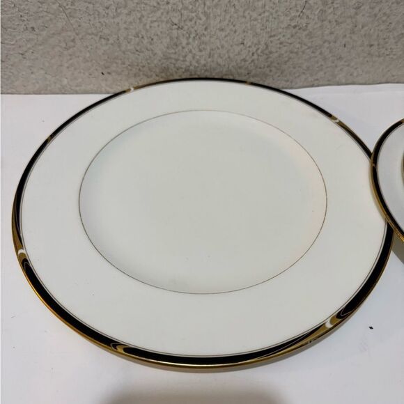 Vintage Mikasa Bone China "Academy" dinner , salad , appetizer Made In Japan. - Picture 4 of 14